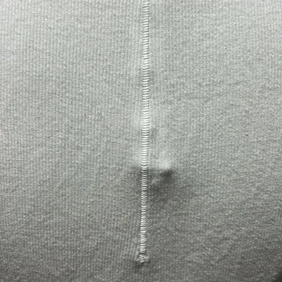 Lululemon White Shirt Size 6 - Picture 3 of 5